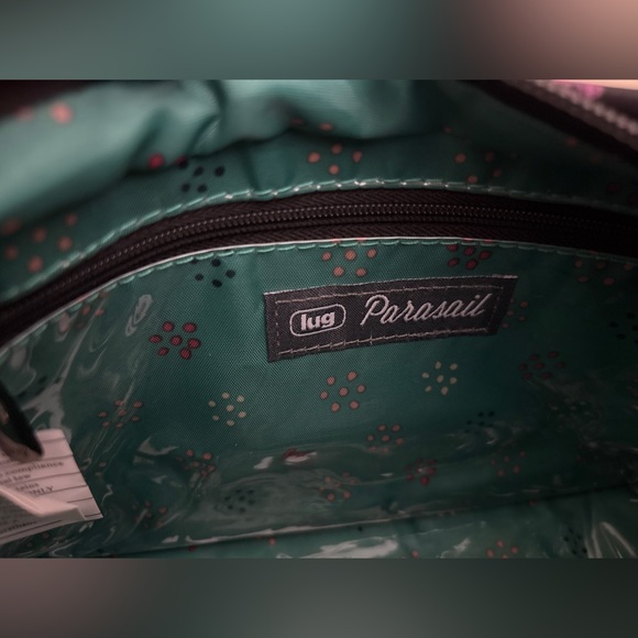 Lug Parasail Cosmetics Toiletries Bag. Bloom Black. NWOT - Picture 3 of 6